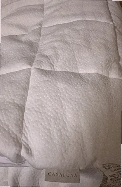 🧷 Casaluna Queen Memory Foam & Down Alternative Mattress Pad -🆕 Minor Defect